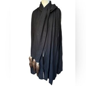 1970s C’est‎ Simone Wool w/Smooth Satin Lining Mink Tail Scarf Cape